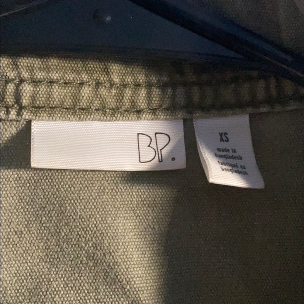 Jacket - Picture 3 of 3